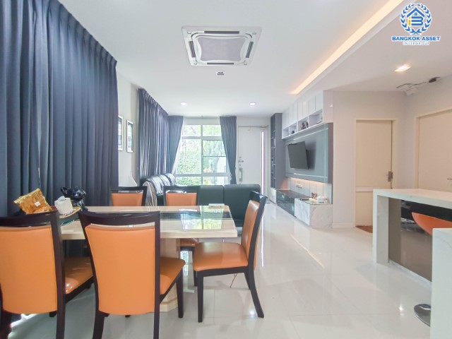 *****บ้านเดี่ยวมือสองนนทบุรี ม.มัณฑนา ราชพฤกษ์-สะพานเจษฎาบดินทร์ฯ เนื้อที่มากถึง 58 ตร.ว. ฟังก์ชัน 3 ห้องนอน 3 ห้องน้ำ 2 ที่จอดรถ บนทำเลติดถนนราชพฤกษ์ เชื่อมต่อถนนหลายเส้นทาง เดินเข้าเมืองสะดวก ใกล้ทางด่วน "ศรีรัช" ห้ามพลาด!